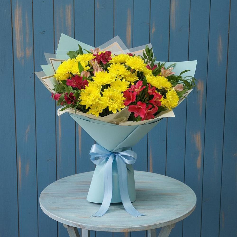 Букет цветов из: Альстромерии и Хризантемы в Цветковский