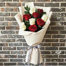 Букет цветов из:  Розы в Цветковский