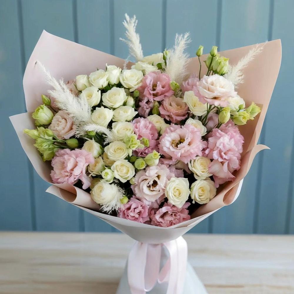 Букет цветов из: Альстромерии и Розы в Цветковский