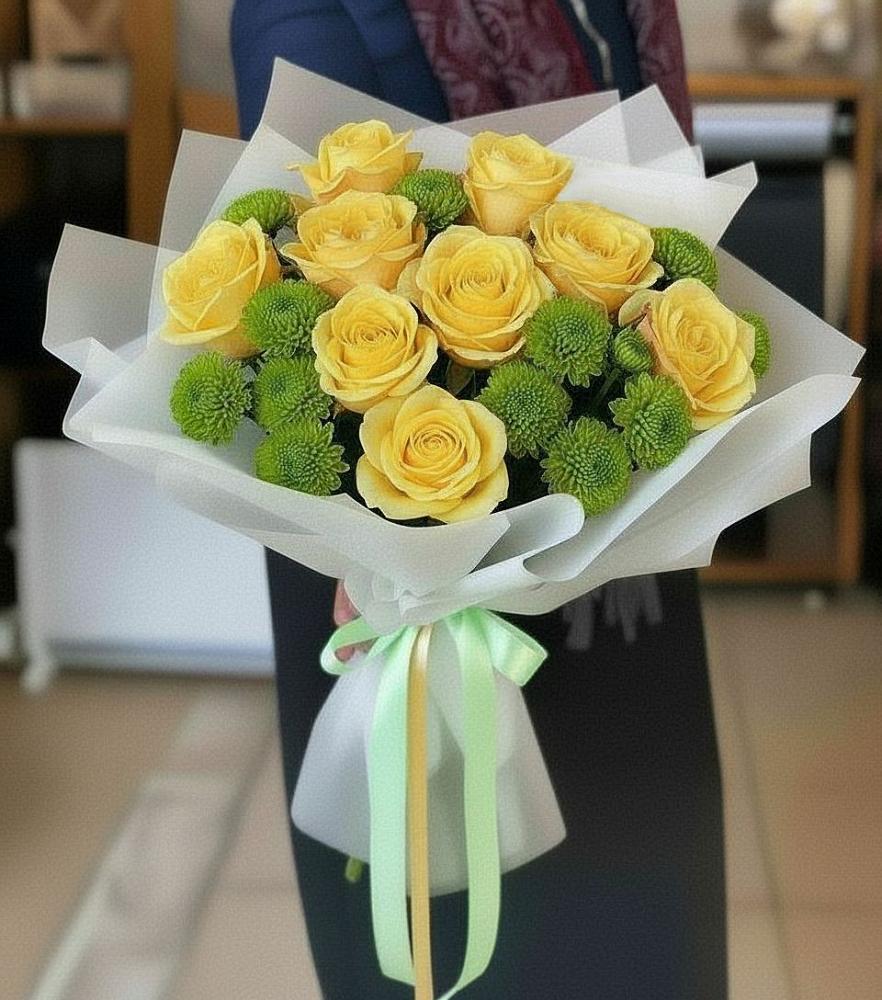 Букет цветов из: Хризантемы и Розы в Цветковский