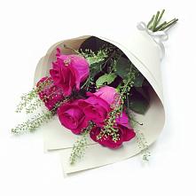 Букет цветов из:  Розы в Цветковский