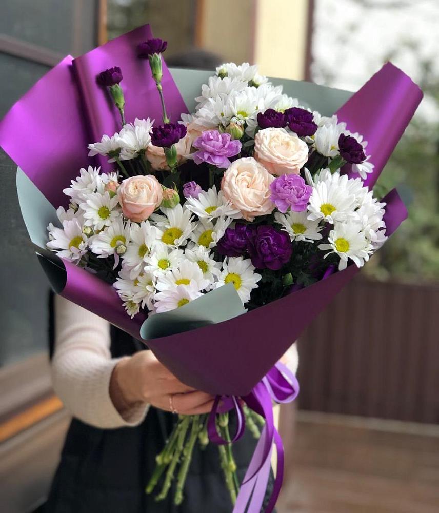 Букет цветов из: Хризантемы, Гвоздики и Розы в Цветковский