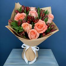 Букет цветов из:  Розы и Альстромерии #REPLACE_PRED# Цветковский
