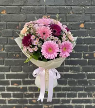Букет цветов из:  Герберы и Хризантемы в Цветковский