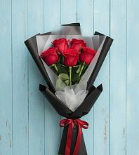 Букет цветов из:  Розы в Цветковский