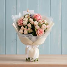 Букет цветов из:  Розы в Цветковский