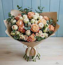 Букет цветов из:  Альстромерии и Розы в Цветковский
